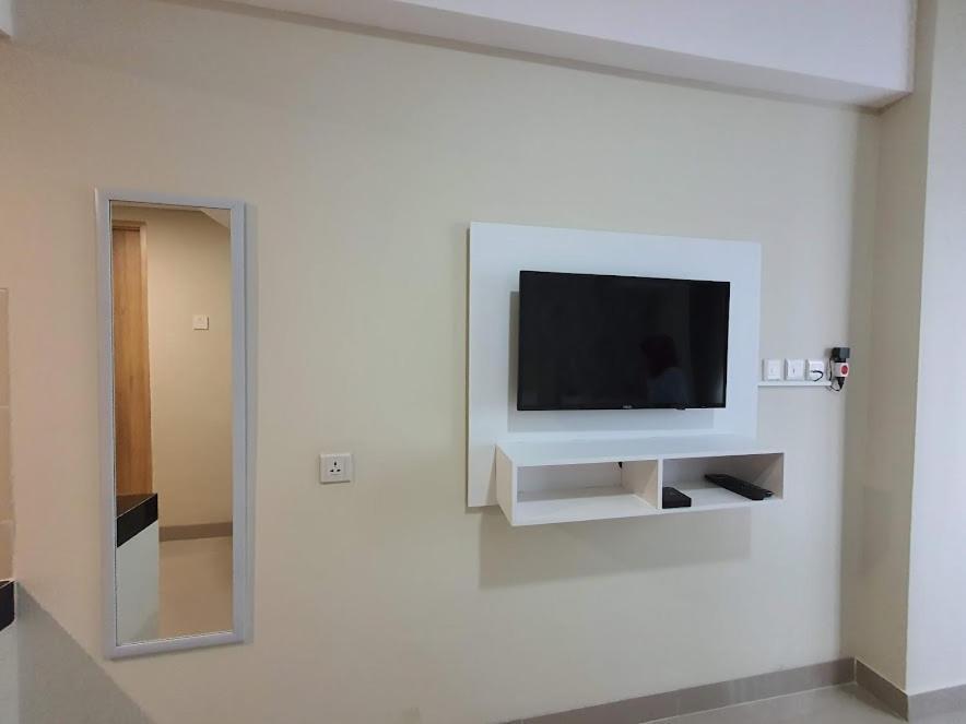 Padina Suites Tangerang Phòng bức ảnh